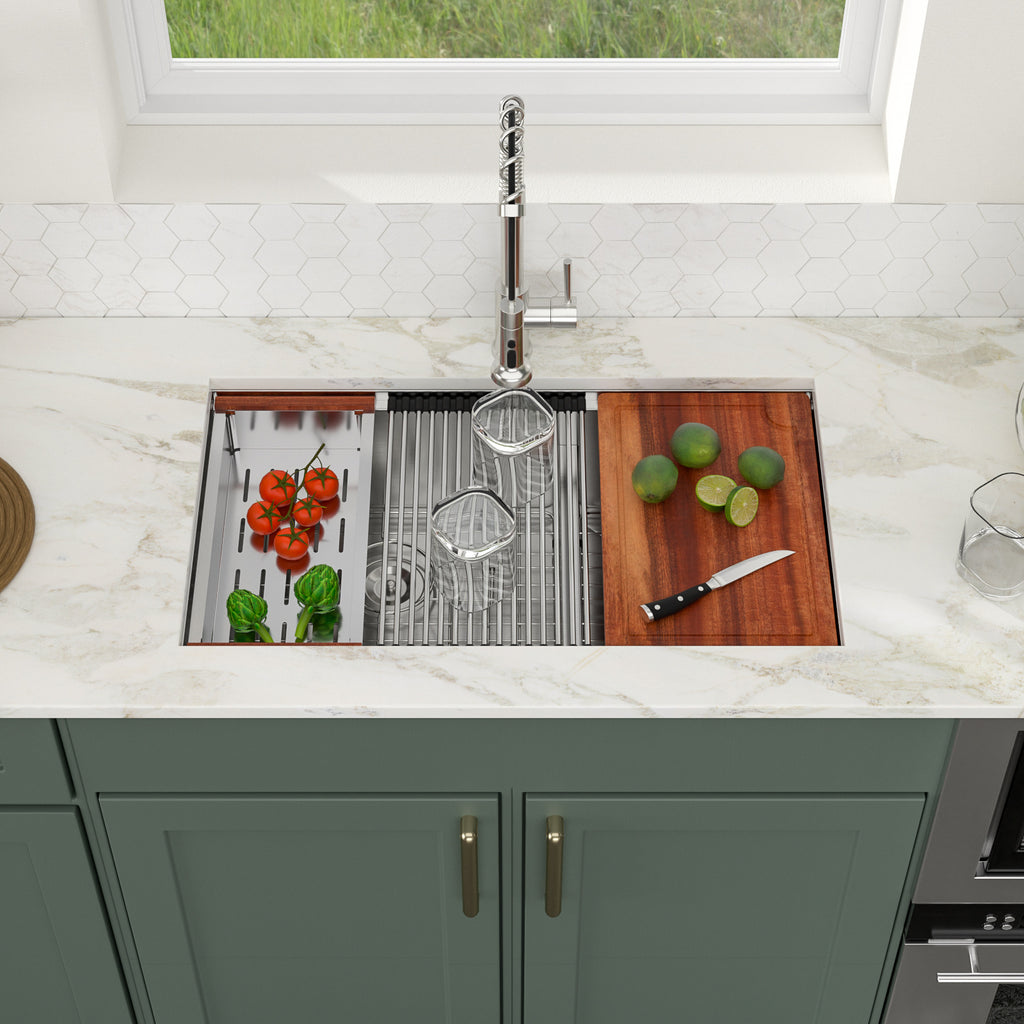 Logmey 33'' x 19'' Undermount 60/40 Double Bowl Workstation Kitchen Sink
