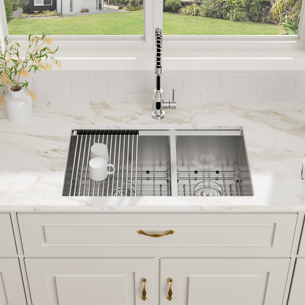 Logmey 30 x 19 Undermount 60/40 Double Bowl Workstation Kitchen Sink