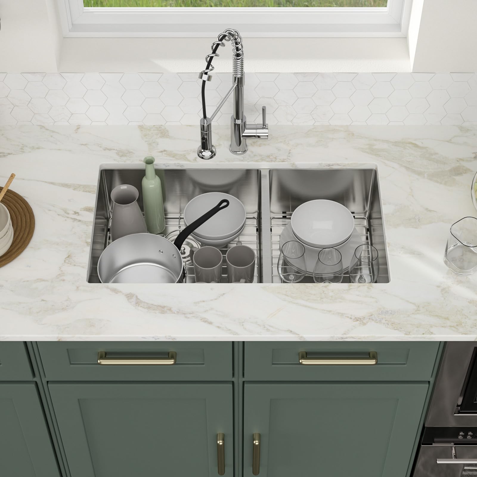 Logmey 32'' Kitchen Sink - Undermount 60/40 Double Bowl - Silver Stainless Steel